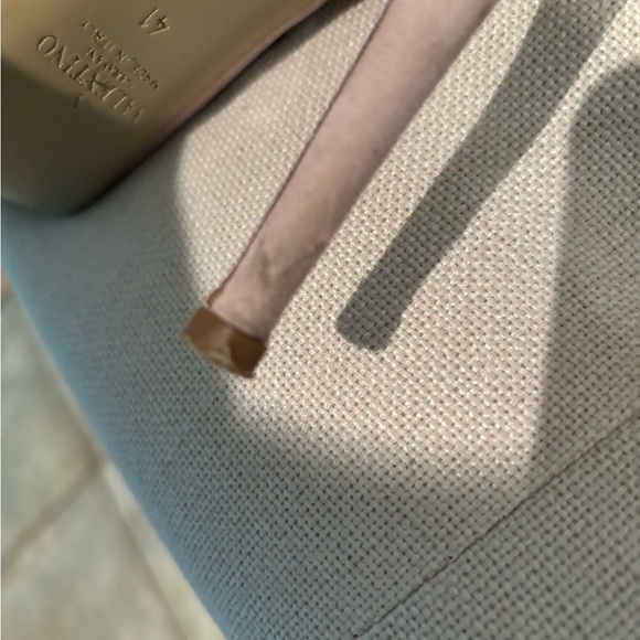 Valentino Garavani Rockstud light Pink Suede Heels size 41 made small - Picture 15 of 15